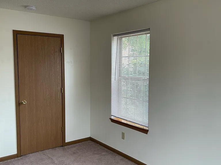 500 S Gilbert St #1S — Photo 8