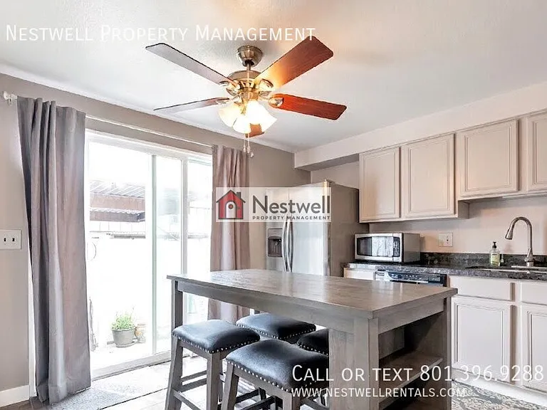 4314 S Whitby Ct — Photo 3