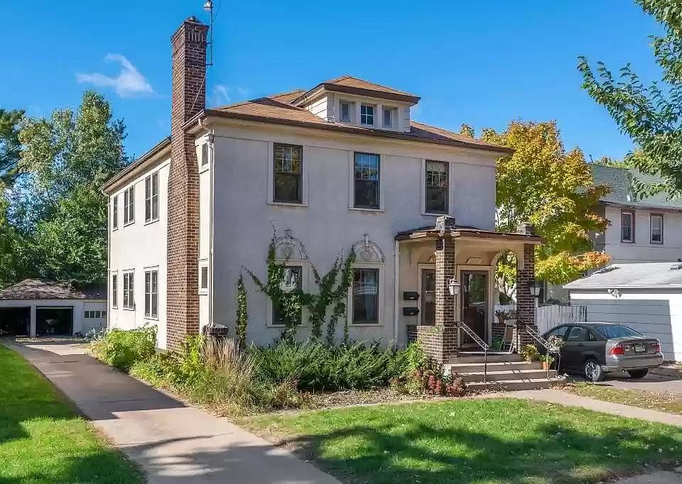 1st image of 2218 Fillmore St NE #2
