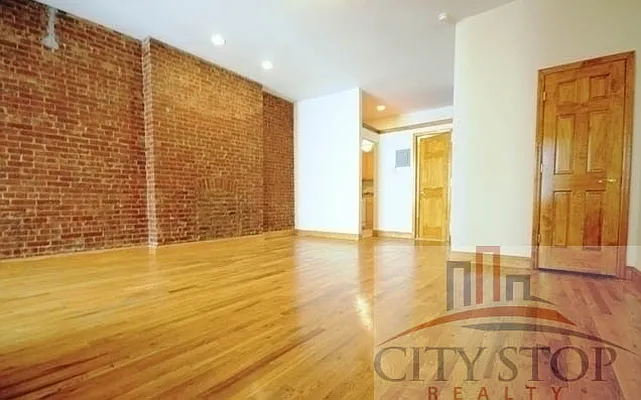 Rented by City Stop Realty | media 25