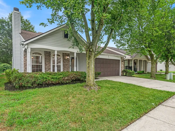 6748 Wimbledon Dr, Zionsville, IN 46077