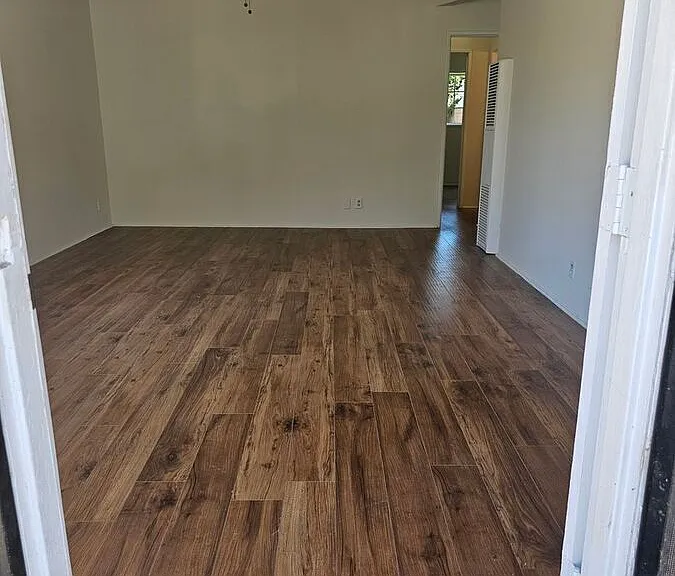 937 W 17th St #937 — Photo 12
