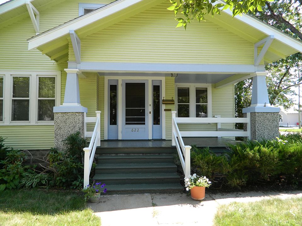 1st image of 622 W 26th St