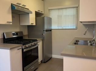 8532 Saturn St., Los Angeles, CA 90035