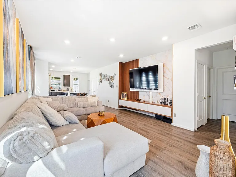 7207 Cedar Harbor Ct — Photo 14