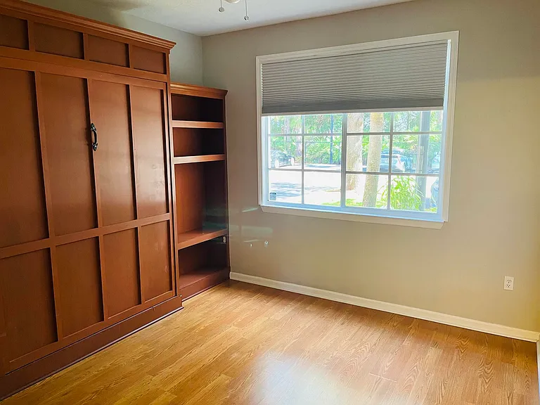 6101 Myrtlewood Cir W — Photo 11