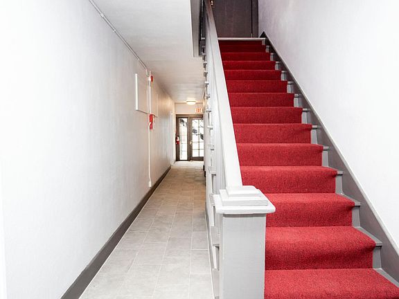 4th image of 333 5th St S