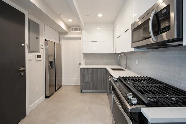 Rented by Christie's International Real Estate Group, LLC | media 25