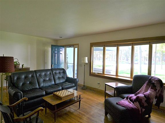 3rd image of 1741 Riverwood Ln