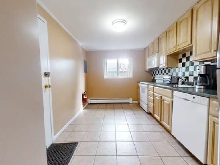 50 Bryon Rd #6 — Photo 2