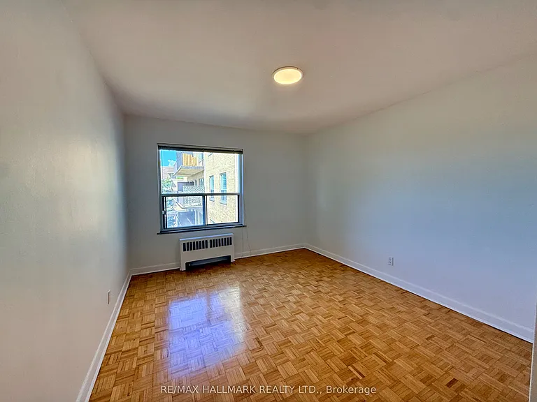30 Upper Canada Dr #301 — Photo 10