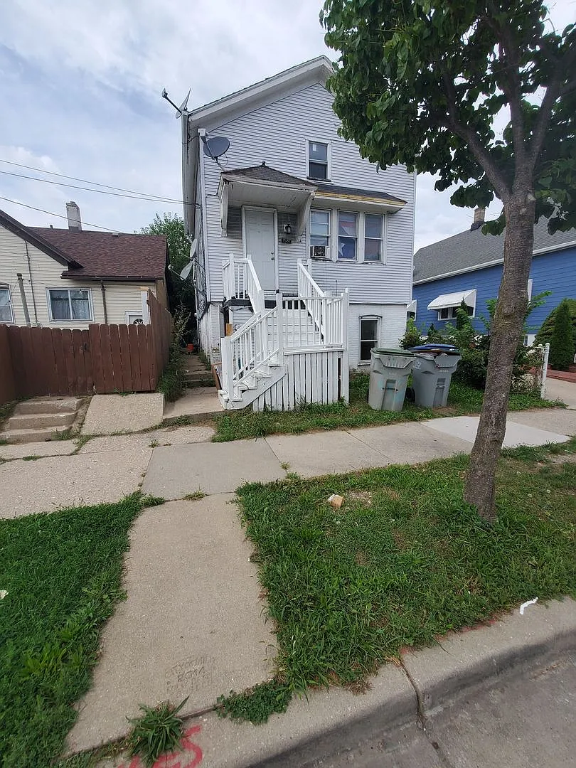 1587 S Pearl St. (Duplex) — Photo 1