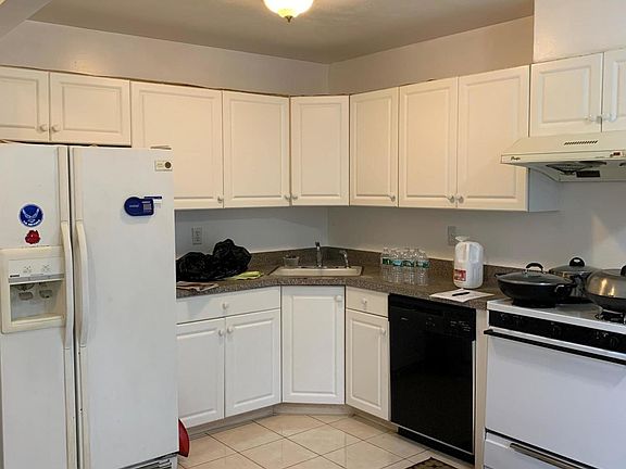 4th image of 16 Clarion Ct