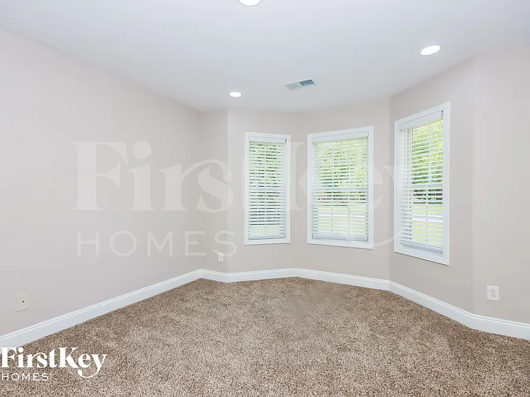 645 White Oaks Rd — Photo 12