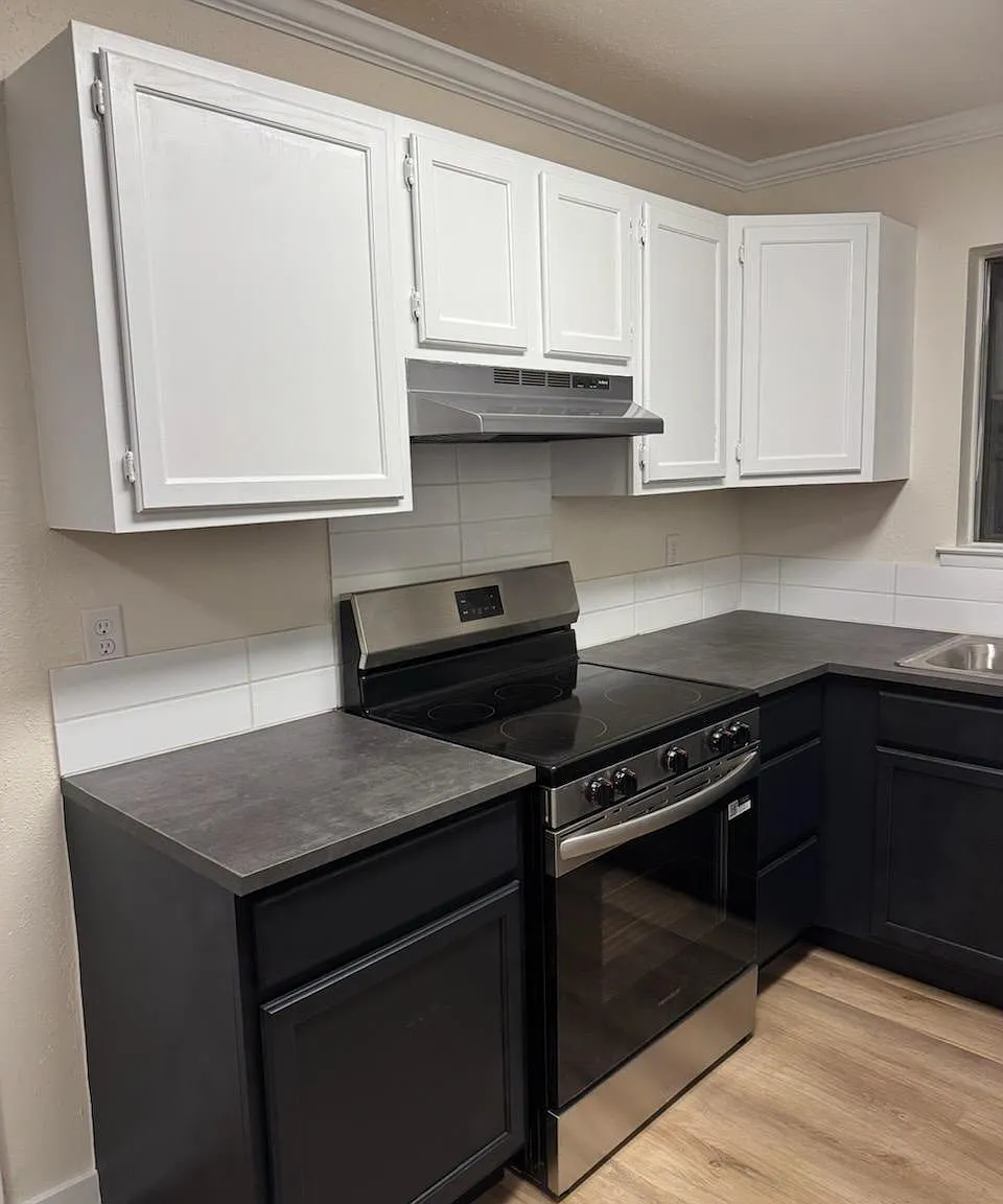 3 bed, 1.5 bath, 1204 sqft, $1,200 — Photo 4