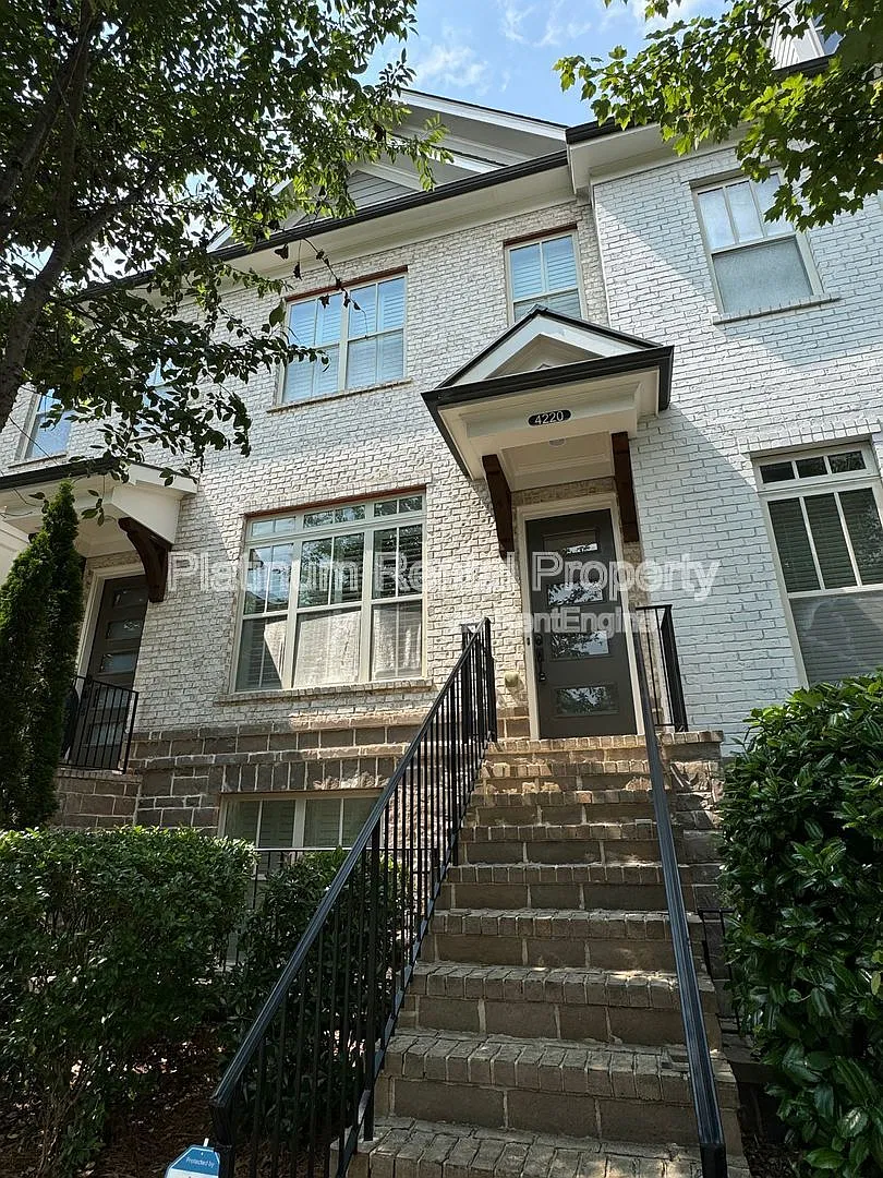 3 bed, 3.5 bath, 2275 sqft, $4,150 — Photo 3