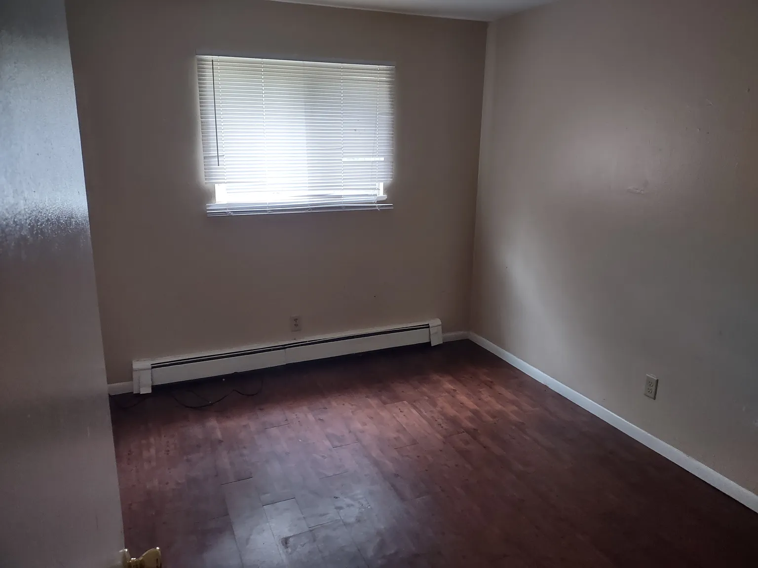 Mounds Park Apartments - 1034 — Photo 2