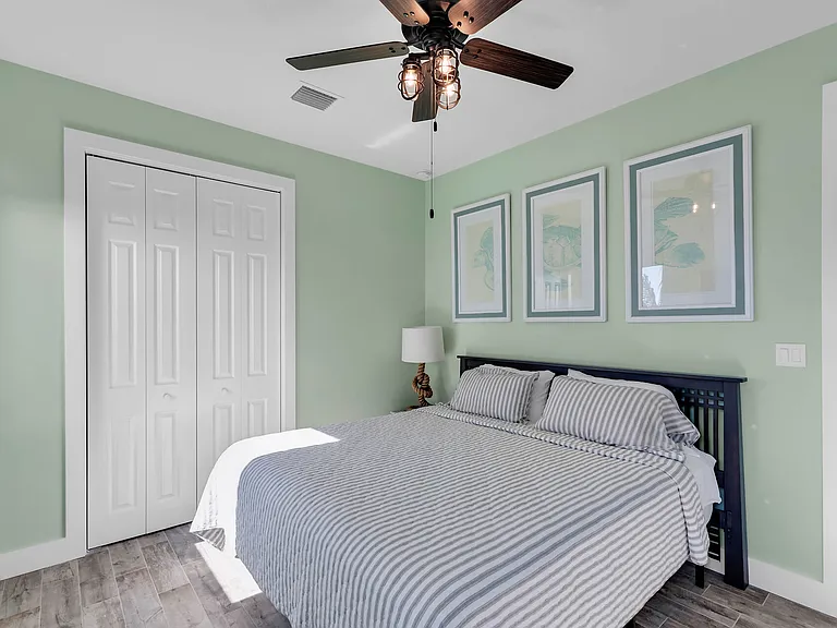 9 Beach Dr — Photo 11