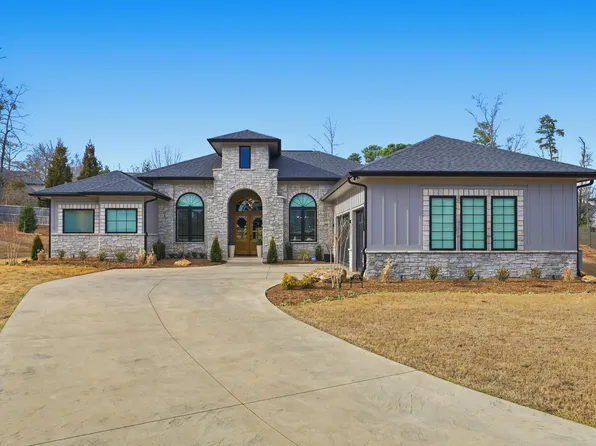 909 Pelham Rd, Greenville, SC 29615