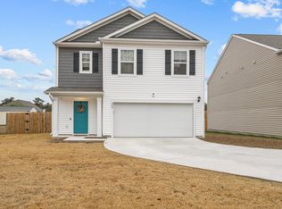 402 Folkstone Rd, Holly Ridge, NC 28445