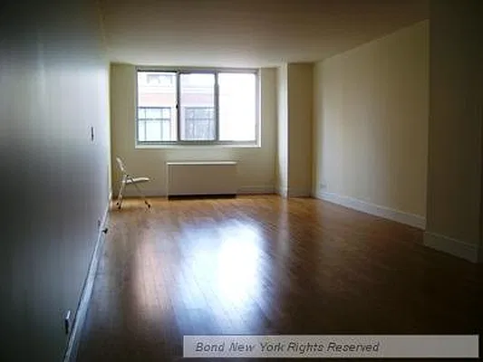 Rented by Bond New York | media 3