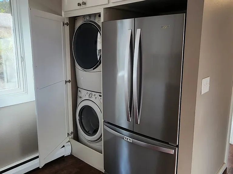 2215 E Vista Dr — Photo 8