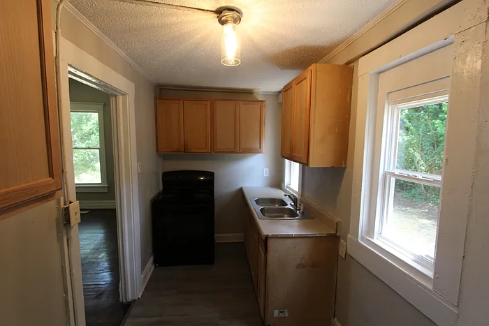 215 Stewart Ave — Photo 8