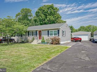 106 Sunset Rd, Burlington, NJ 08016