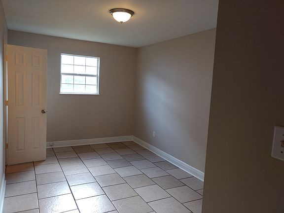 5th image of 1512 Saint Philip St #D