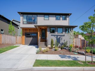 3323 SE Raymond St, Portland, OR 97202