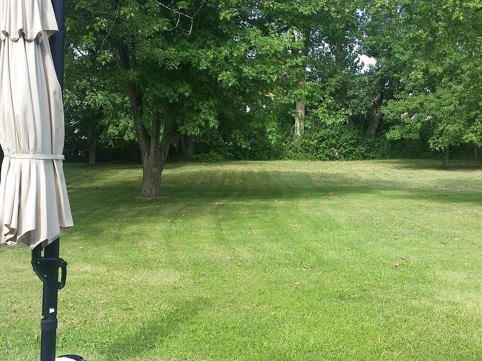 2nd image of 30 Clearfield Dr