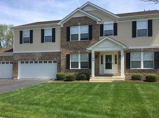 1180 Meadow Dr, Batavia, IL 60510