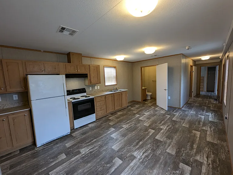 11114 SW Crenshaw Ave — Photo 3