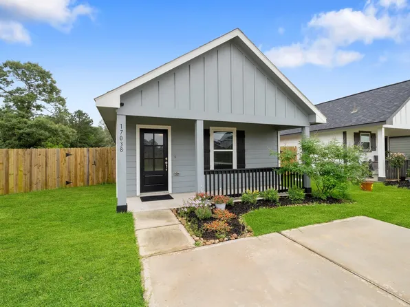 17038 Marie Village Dr, Conroe, TX 77306