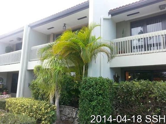 2nd image of 2919 NE 60th St