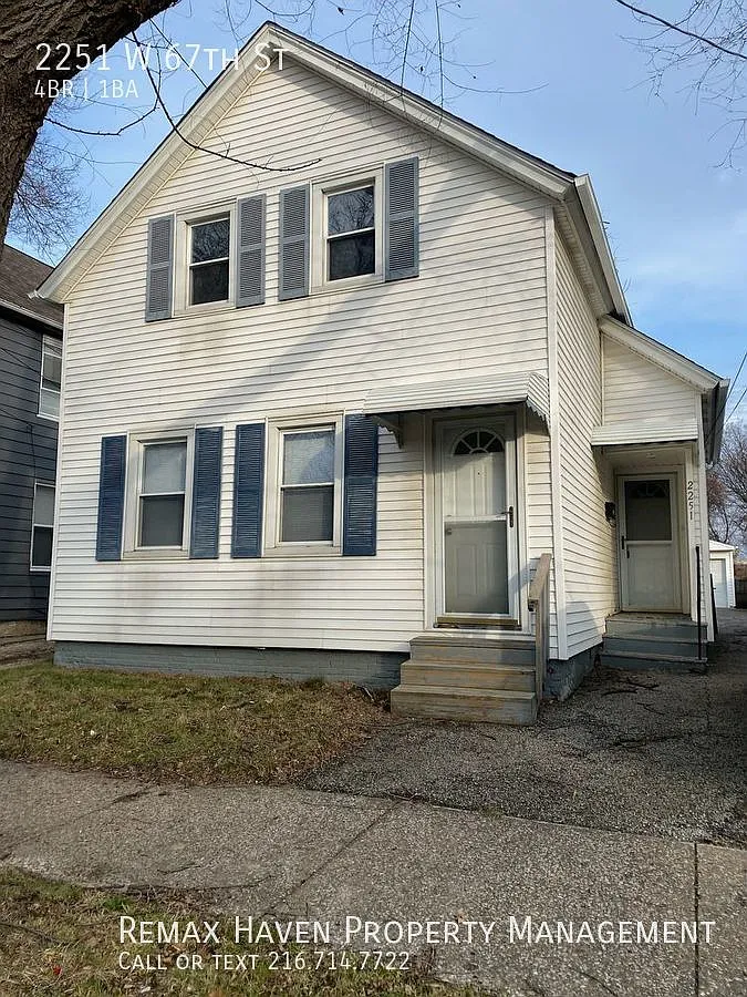 2251 W 67th St photo 1