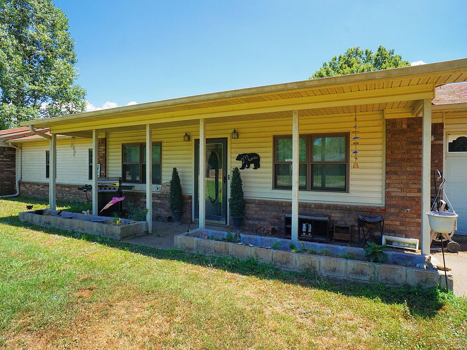 1st image of 61 Pecan Pl