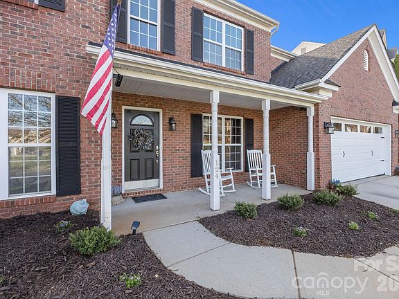 2nd image of 124 Wedge View Way