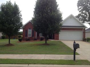 400 Manchester Ln, Byron, GA 31008