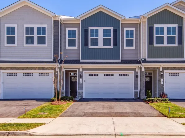 129 Leather Flower Dr, Lake Frederick, VA