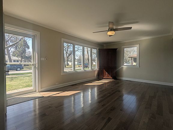 2nd image of 2404 Hawk Ln