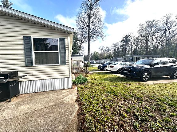 5th image of 13259 Pinewood Dr