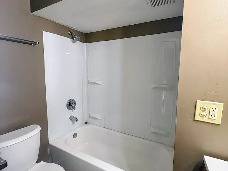 729 Mallison Ave — Photo 12