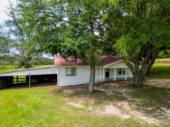 172 County Road 1915, Stringer, MS 39481