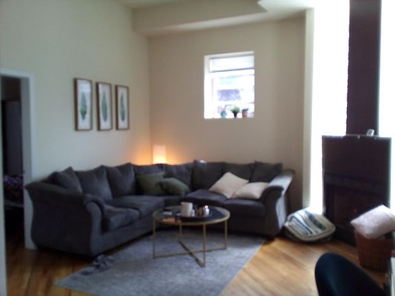 2nd image of 1934 W Cortland St #1K