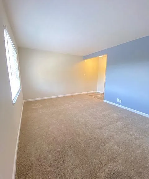 1646 Davis St #20 — Photo 5