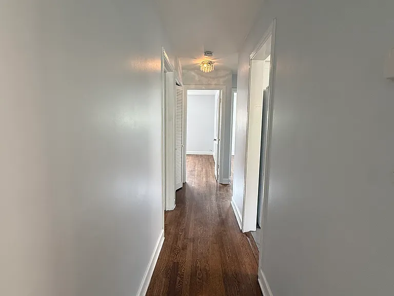 8426 N McCormick Blvd — Photo 11