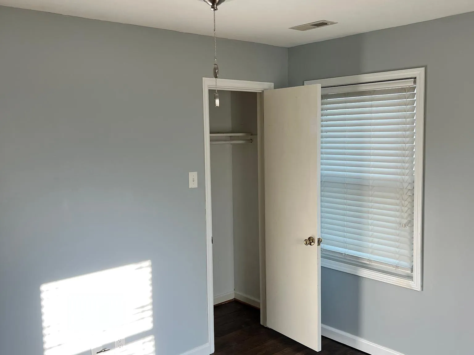 8549 Wornall Road — Photo 3