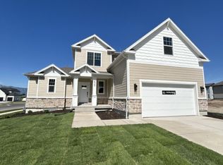 625 N 200 E, Providence, UT 84332