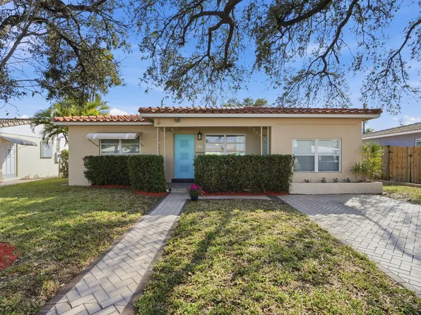 218 SE 3rd Ter, Dania, FL 33004